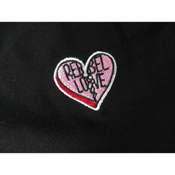 Torrid 1 1X Rebel Wilson Top Patchwork Black Hearts Short Sleeve Love - Picture 7 of 12